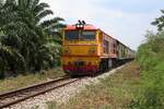 ADD 4410 (Co'Co', de, Alsthom, Bj.1985) am 19.M�rz 2026 mit dem LOC 446 (Hat Yai - Chumphon) beim Strecken-Km 639,85 der Southern Line.