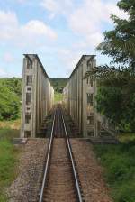 3-teilige, 150m lange Brcke ber den Khlong Chawang in Blickrichtung Ban Thung Pho Jn.