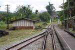 Südlicher Ausfahrbereich der Huai Yot Station mit einem der üblichen Bahnmeisterschuppen. Bild vom 10.Jänner 2023.