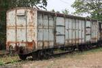 บ.ต.ญ.23 (บ.ต.ญ.=B.C.G./Bogie Covered Goods Wagon, Baujahr 1943) am 22.März 2025 in der Den Chai Station.