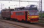 Oberleitungs Bau Triebwagen 892085 steht am 20.6.1988 im Bahnhof Nepomuk.