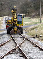  Ein Zweiwegebagger in Zubrnice.02.04.2022 14:10 Uhr.