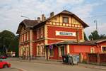 Vorplatzansicht des Bahnhof Jindrichuv Hradec am 05.August 2018.