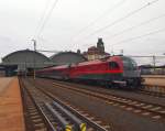 ÖBB 1216 231-1 mit Schnellzug EC 173 nach Hbf Villach im Hauptbahnhof Prag am 20.