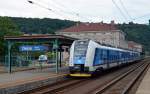 441 004 verlsst als Os 6820 nach Most den Bahnhof Decin.