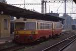 M 152487 stand am 27.6.1988 um 10.45 Uhr am Bahnsteig im Bahnhof Kolin.