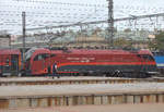 1216 229-5 des Unternehmens Railjet in Praha hln.