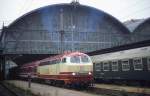 Am 2.9.1995 war es noch eine Besonderheit: 218217 mit einem Sonderzug der IGE  Moldau Express  um 17.30 Uhr im Hauptbahnhof Prag!