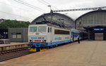 Nachdem sich 362 081 vom Zug abgesetzt hatte und auf eine Parkposition vor dem Hbf gefahren war übernahm 362 110 die Führung.