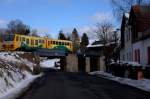 Eine niedrige Straßenbrücke findet sich in Horni Blatna.