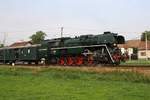 CSD 464 202 (CD 90 54 4642 002-8) am 08.September 2018 vor dem Sonderzug von Uherske Hradiste nach Uhersky Brod beim Bahnhof Hradcovice.