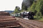 Unter dem Motto  Mit der Eisenbahn auf den Spuren Karl IV.  fuhren am 19.09.20 Sonderzüge zwischen Hřebeny und Kraslice. Hier zu sehen 475 111 mit T435 1045 in Kraslice předměstí.