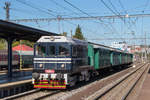 Sonderzug mit T 435 003. Aufgenommen am 21. September 2019 in Benesov.