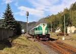 Unter dem Motto  Mit der Eisenbahn auf den Spuren Karl IV.  fuhren am 19.09.20 Sonderzüge zwischen Hřebeny und Kraslice. Hier zu sehen T435 1045 und 475 111 in Olovi.