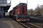 T466 2201 mit einem Personenzug Richtung Johanngeorgenstadt abfahrbereit in Karlsbad  Unterer Bahnhof.12.02.2014  13.25 Uhr