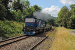 Lokzug�bergabe als MN 86080 in Ostanov bei Liberec mit 743 010 007 und 008 auf dem Weg zur�ck nach Liberec.