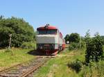 T 478 1146 (749 146) fuhr am 24.06.23 einen Sonderzug von Slaný nach Bochov. Hier ist der Zug in Těšetice zu sehen.