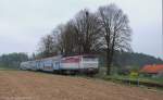 749 254 mit Sp1832 von Zruč nad Sázavou nach Praha hl.n.