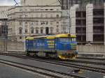 Die 749 039 am 04.04.2010 bei einer Rangierfahrt in Praha Hbf. 