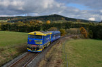 749 039 mit einem Sonderzug am 03.11.2016 bei Desenice.