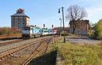 750 705 fuhr am 28.10.19 den Cyklohráček ( Fahrradzug) durch Unhošť nach Lužná u Rakovníka.