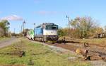 750 705 fuhr am 28.10.19 den Cyklohráček ( Fahradzug) durch Jeneč nach Praha hl.n..