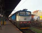 CD 750 707-2 mit Schnellzug von Rakovnik im Bahnhof Prag Masarykovo am 20.