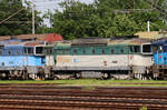 Taucherbrille an Taucherbrille an Taucherbrille, vom Bahnsteig aus gesehen. Breclav, 12.6.2023