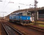 CD Cargo 753 753-3 durchfhrt mit den Hbf. Kralupy nad Vltavou am 31. 1. 2013.