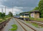 754 045 mit Os 7414 am 25.06.2015 in Holysov. 