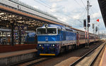 754 008 erreicht mit einem Personenzug am 15.06.16 den Prager Hbf.
