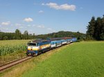 Die 754 024 mit einem Os nach České Budějovice am 30.07.2016 unterwegs bei Třísov.