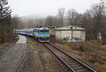 754 077-0 als R661 aus Jihlava ist am 28.12.23 bei der Einfahrt in Zastavka u Brna zu sehen. Heute wird dort schon alles modernisiert sein.