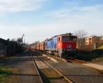 755 002-3 mit Güterzug in Bahnhof Kladno Ostrovec am 16.1.2015.