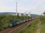 771 182-3 zog zwei 388 mit einem Containerzug durch Kadan Prunéřov. Denn am 27.08.23 war zwischen Kadan Prunéřov und Klášterec nad Ohří der Strom abgeschaltet. 