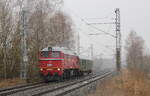 Sergej 781 bei Überführungsfahrt Sv11758 nach Luzna im Schneetreiben am 01.04.2022 nahe Bahnhof Chodov.