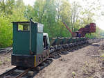 Feldbahn Franzensbad, leerer Zug wartet an der Beladung, 14.05.2015