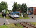 810 425-9 mit Os 17244 am 13.07.17 in Aš.