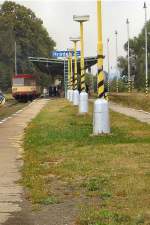 Bahnhof Hradek n.N. (Grottau), Triebwagen (BR 810) nach Zittau-Varnsdorf im Sommer 2004