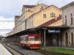  Brotbchse  810 349 verlsst Bahnhof Teplice v Cechach (Teplitz in Bhmen) als Os 6920 nach Litvinov (Leutensdorf) - 17.09.2005  