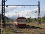 810 528  und 810 213 zusehen am 24.08.14 bei der Einfahrt in Most.