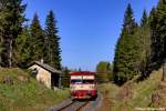 810 482-0 mit den MOs 6532 bei der Ausfahrt vom Bf Kovářská 10.05.2015