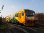 ČD 814 177-7 auf der Bhf. Kladno Ostrovec warten zur Abfahrt nach Kralupy am 19. 11. 2012