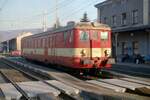 830 152 in der letzten Ausführung als Regionalbahn Ústí nad Labem-Střekov - Děčín im Bahnhof Velké Březno, fotografiert im Mai 2005 