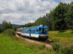 Der 842 012 als Os nach České Budějovice am 07.08.2016 unterwegs bei Hůrka.