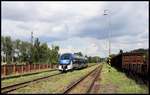 Während hier CD 844007-5 aus Strbro am 19.08.2020 um 13.05 Uhr in Holysov einfährt, wartet hinten noch CD 844011-7 auf die Freigabe der eingleisigen Strecke in Gegenrichtung.