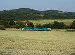 Der 845 102 als AEx nach Praha am 24.06.2017 unterwegs bei Plešovice.