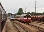 854 027-0 und 809 342-9 zusehen am 22.06.15 in Neratovice.