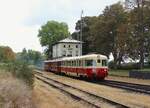 Zum Tag der Eisenbahn am 12.09.26, fuhr M 240 0100 mit M 131. 1487 als Os 10888 von Cheb nach A� . Hier zu sehen in Hazlov. Gru� zur�ck! 