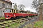 KZC Extrazug rund ums Riesengebirge in Mimoň. 810 535-5 29420-9 Baafx 810 517-3 (07.04.2017)